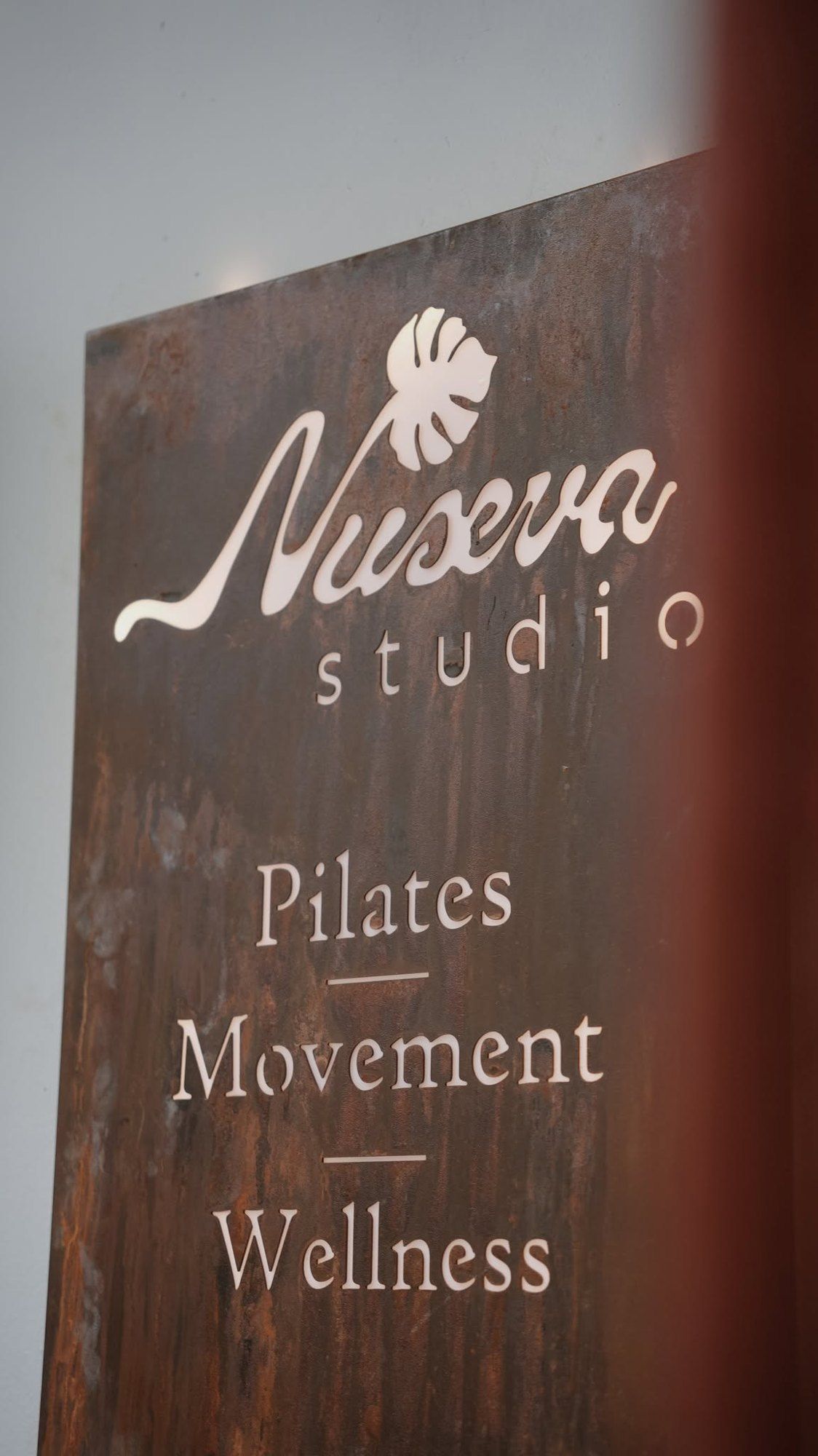Biển hiệu Nuseva Studio