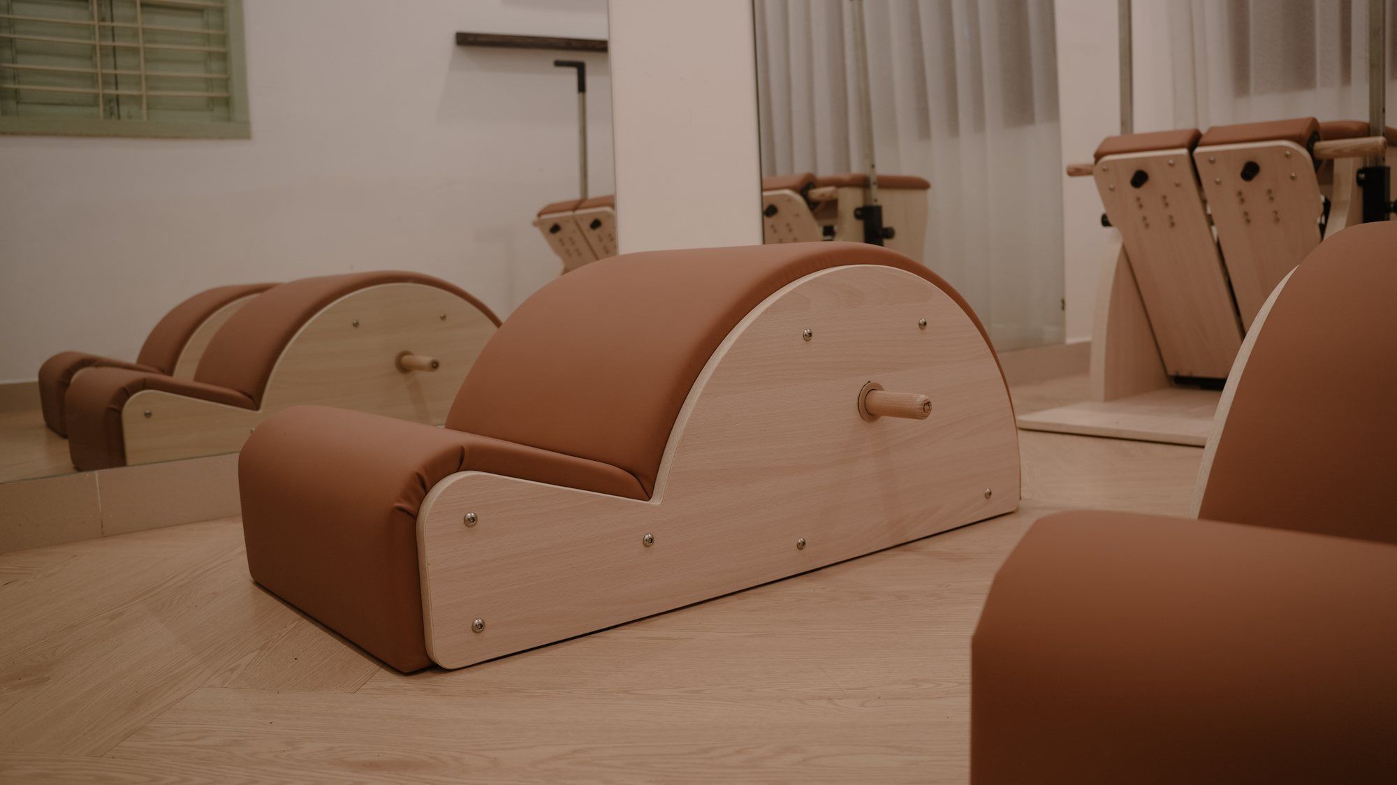 Máy Spine Corrector