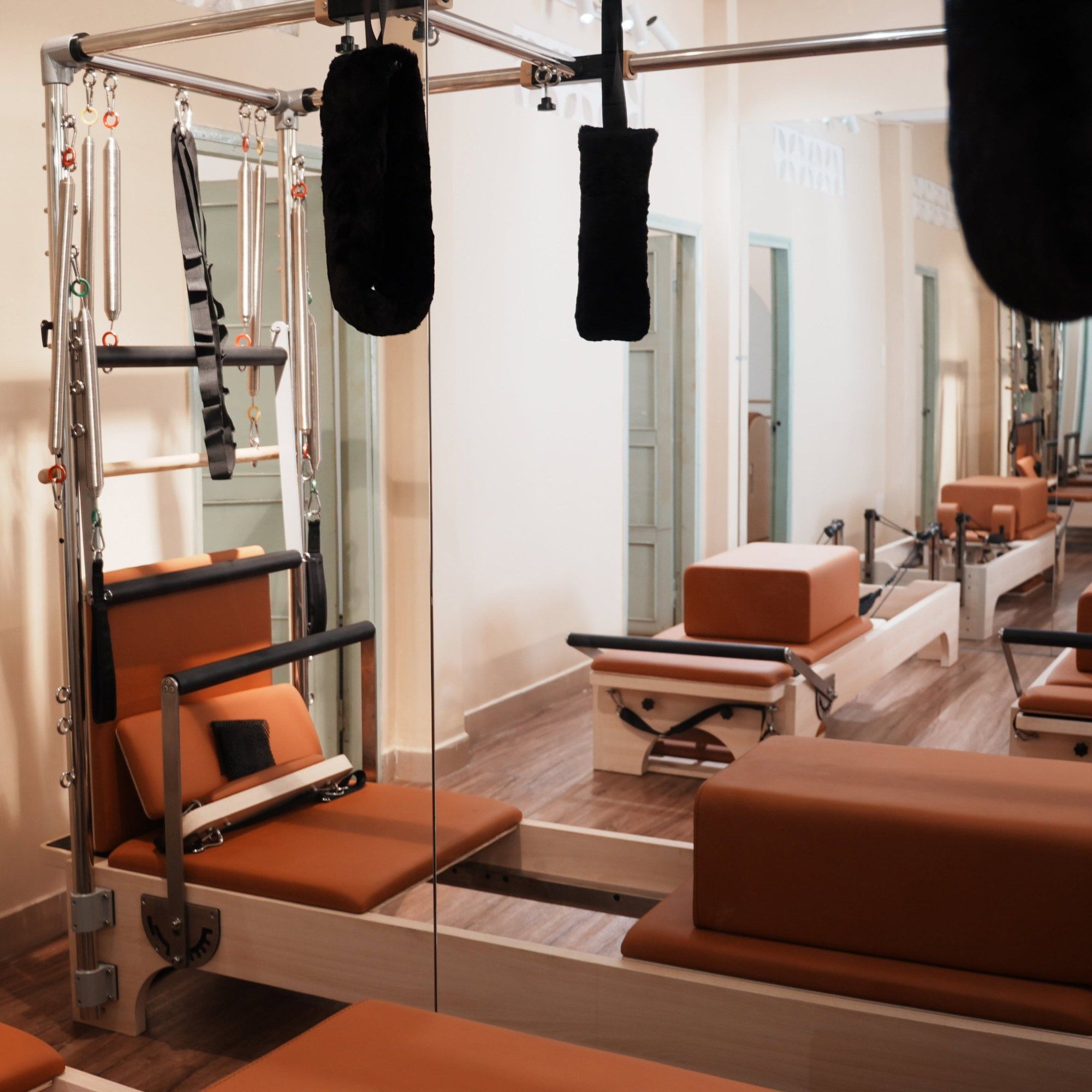 Máy Cadillac và Reformer ở Nuseva Phan Đăng Lưu